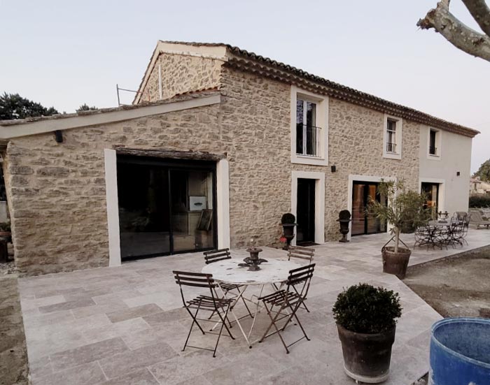 Entreprise de rénovation à Rognonas - pierre de Gordes